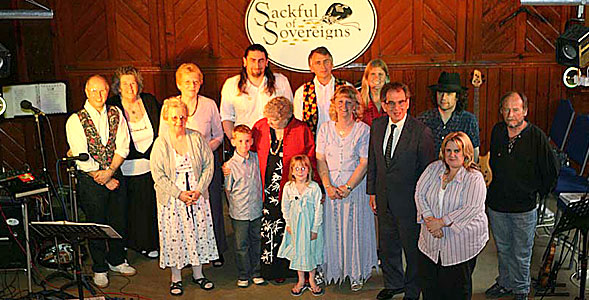 The band and Janet Hollerhead with Iza and Carol Goroff and members of the Goodwin family